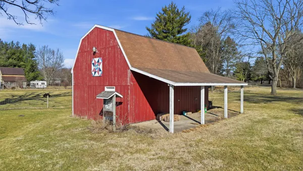 $330,000 | 4126 Highway 64, Mount Morris, IL 61054