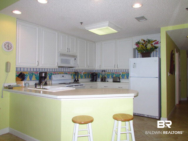 25342 Perdido Beach Boulevard, Unit 802 Orange Beach, AL 36561 - Photo 11 of 31 Kitchen