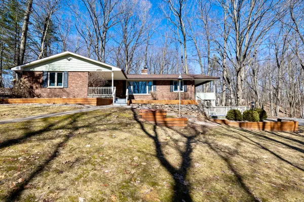 $435,000 | 772 Brookwood Circle, Hobart, WI 54155