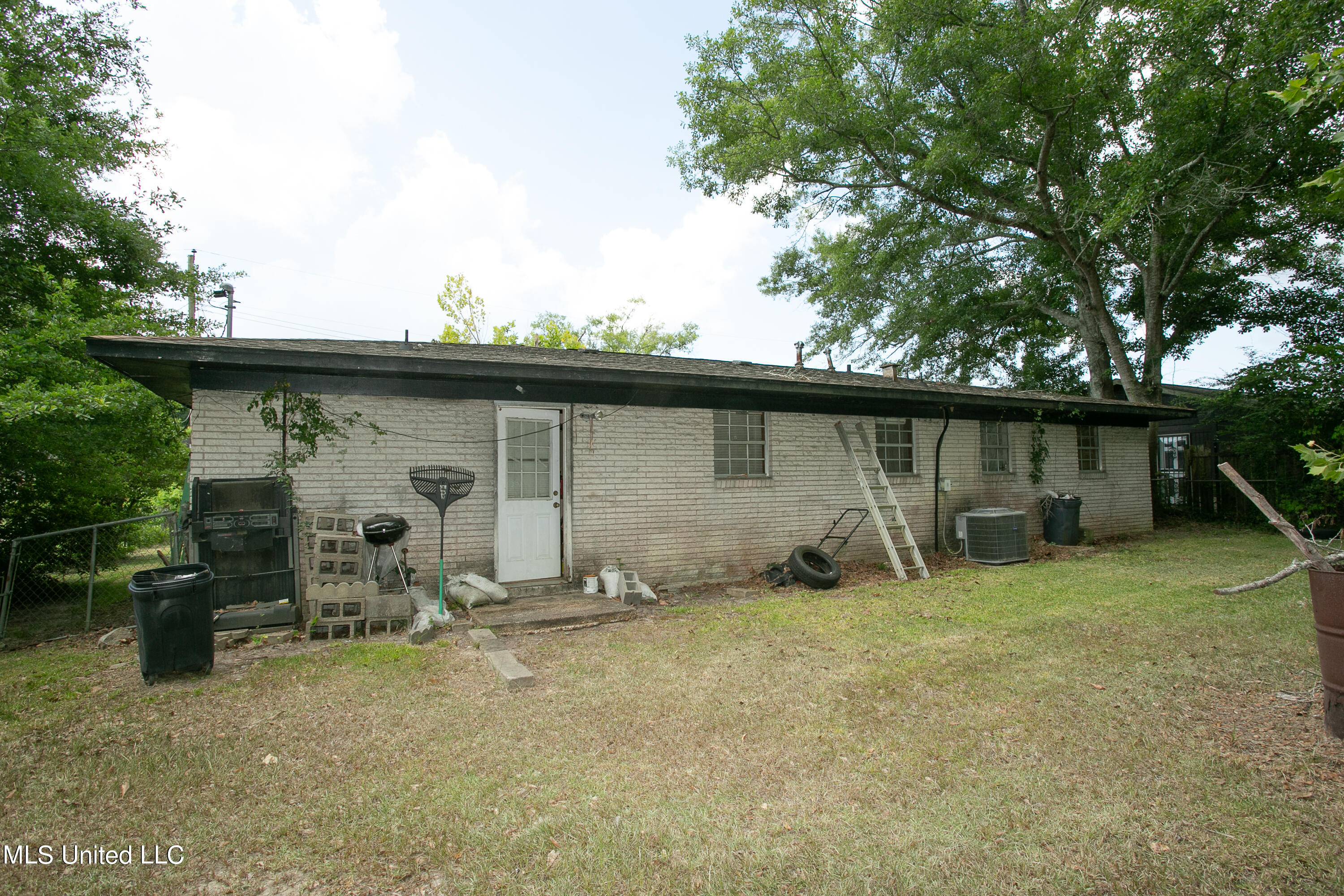 3701 Devonshire Drive Moss Point, MS 39563 - Photo 9 of 9 IMG_0030