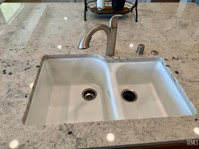a close view of sink