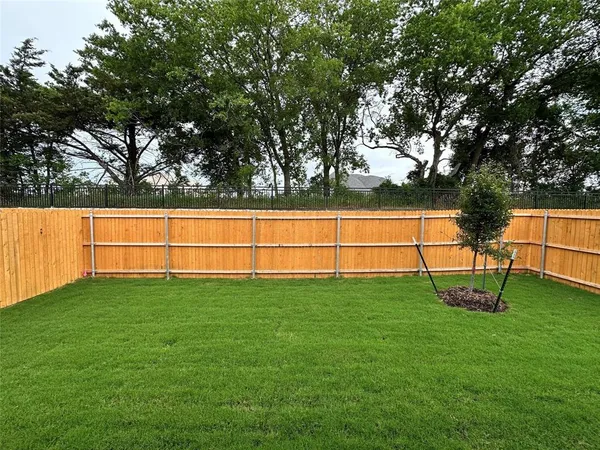 $1,750 | 1429 Erie Drive, Sherman, TX 75090