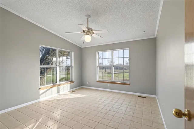 $320,000 | 1260 State Rte TT N/a, Butler, MO 64730