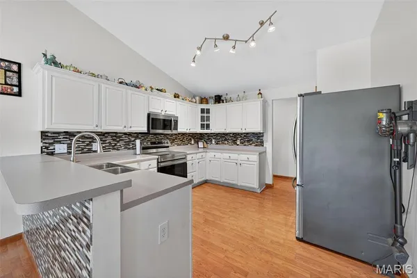 $525,000 | 11 Sherman Drive, Elsberry, MO 63343