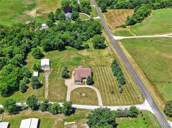 $525,000 | 11 Sherman Drive, Elsberry, MO 63343