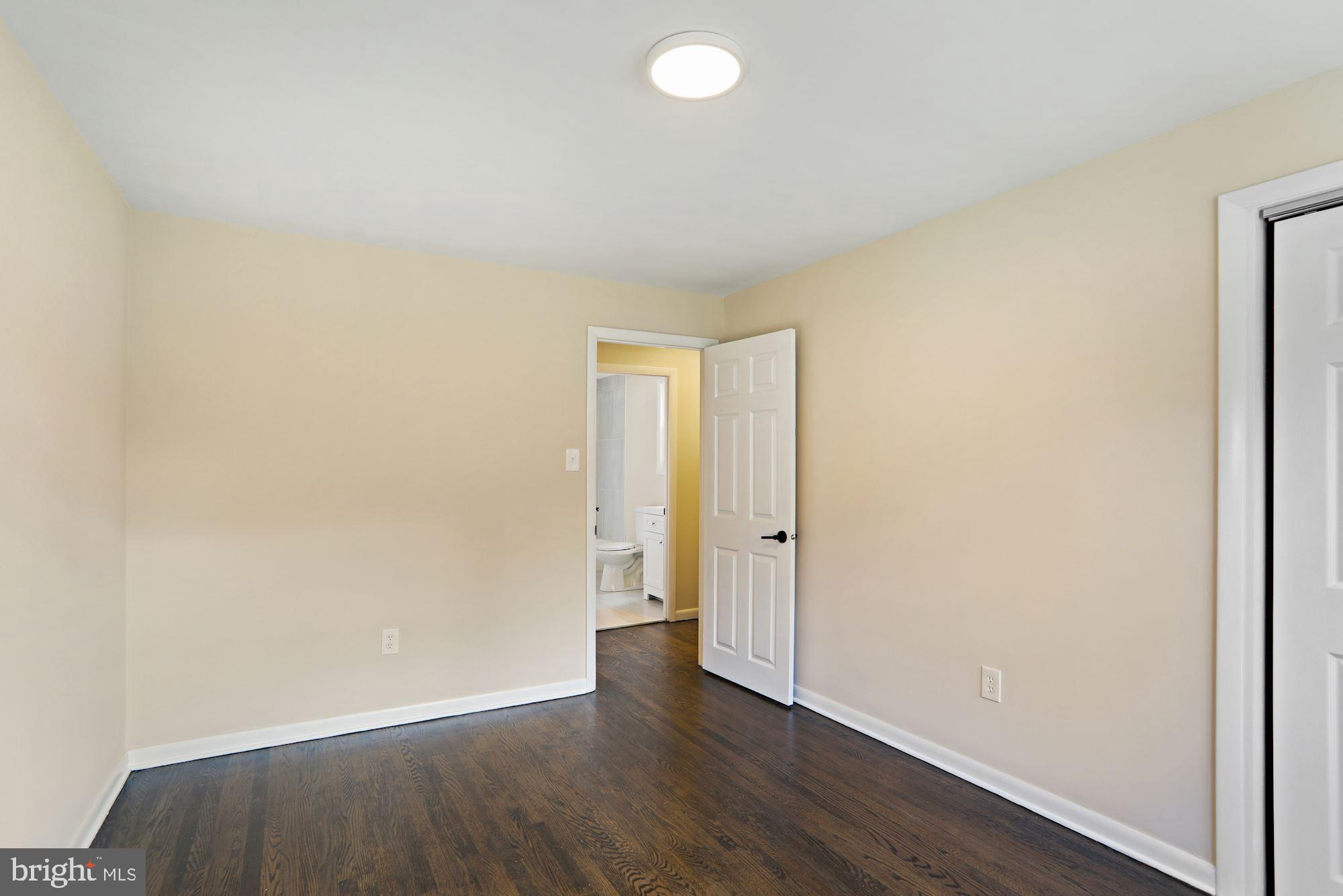 77 Saratoga Road Stratford, NJ 08084 - Photo 18 of 27 Bedroom 1