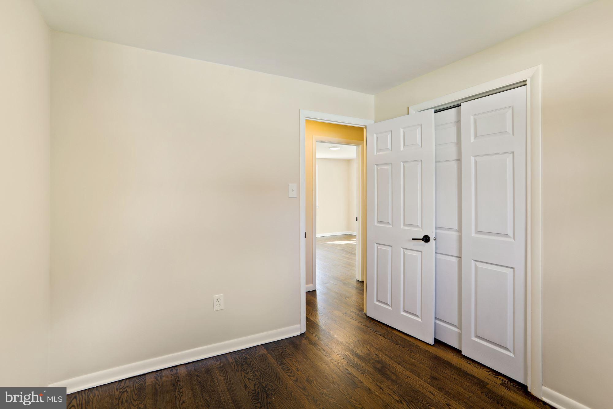 77 Saratoga Road Stratford, NJ 08084 - Photo 20 of 27 Bedroom 2