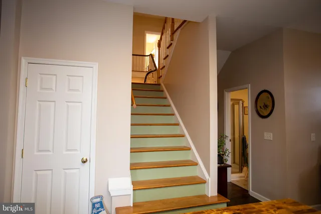 $475,000 | 575 Pond Neck Road, Earleville, MD 21919