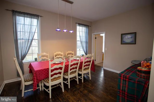 $475,000 | 575 Pond Neck Road, Earleville, MD 21919