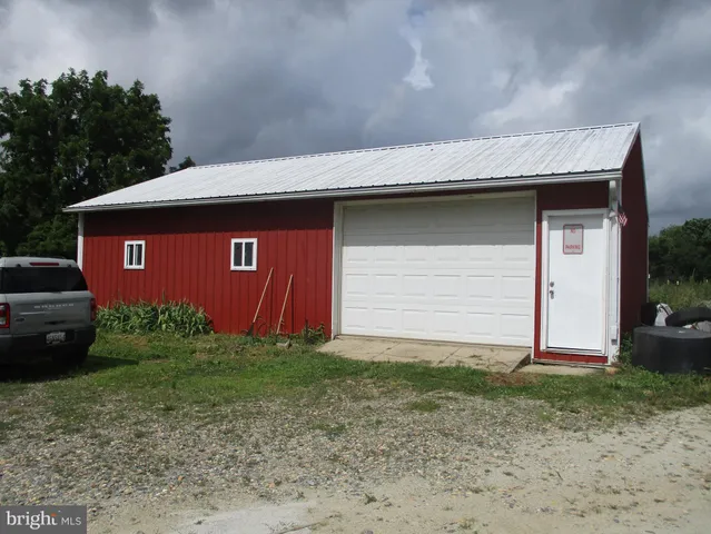 $475,000 | 575 Pond Neck Road, Earleville, MD 21919