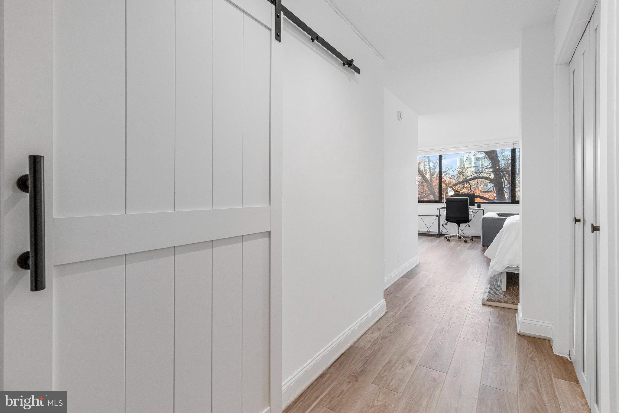 2201 L Street Northwest, Unit 509 Washington, DC 20037 - Photo 11 of 37