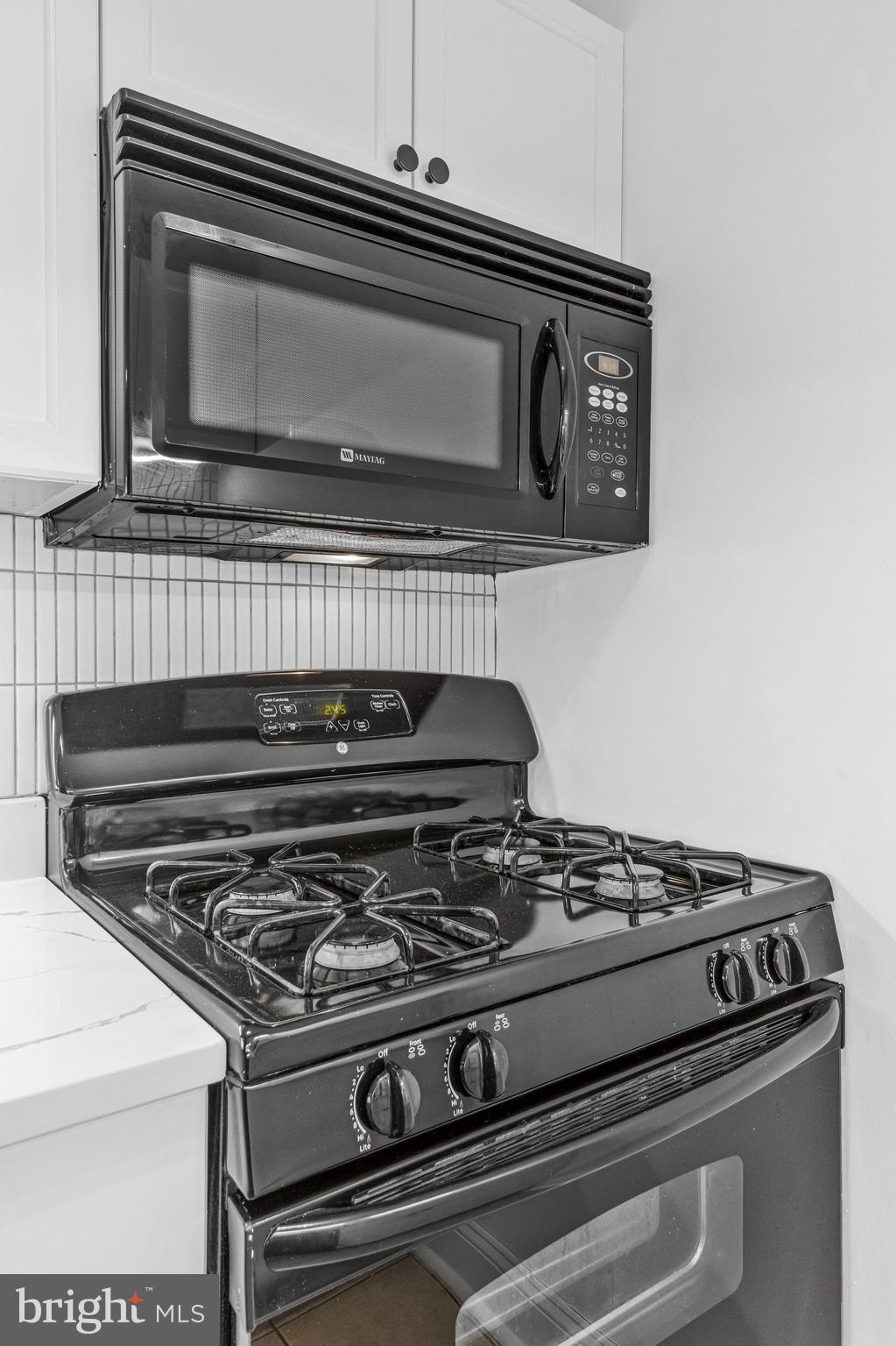 2201 L Street Northwest, Unit 509 Washington, DC 20037 - Photo 18 of 37