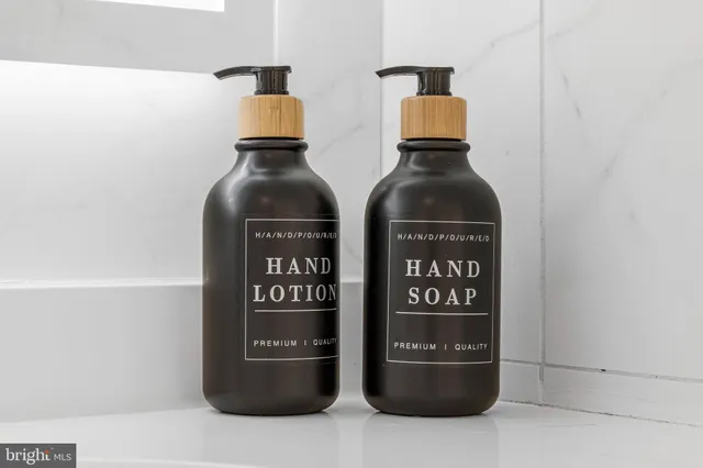 $3,495 | 2201 L Street Northwest, Unit 509, Washington, DC 20037