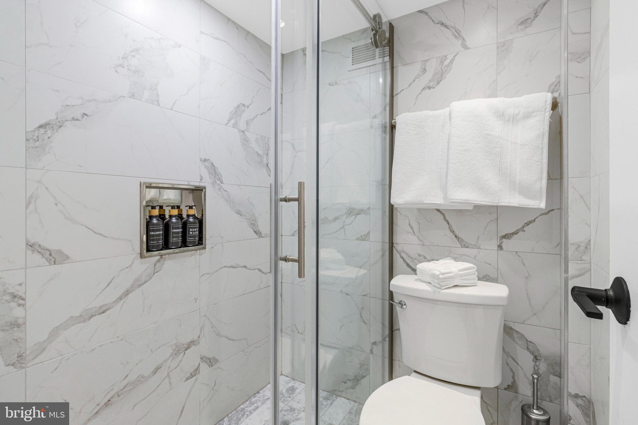 2201 L Street Northwest, Unit 509 Washington, DC 20037 - Photo 21 of 37