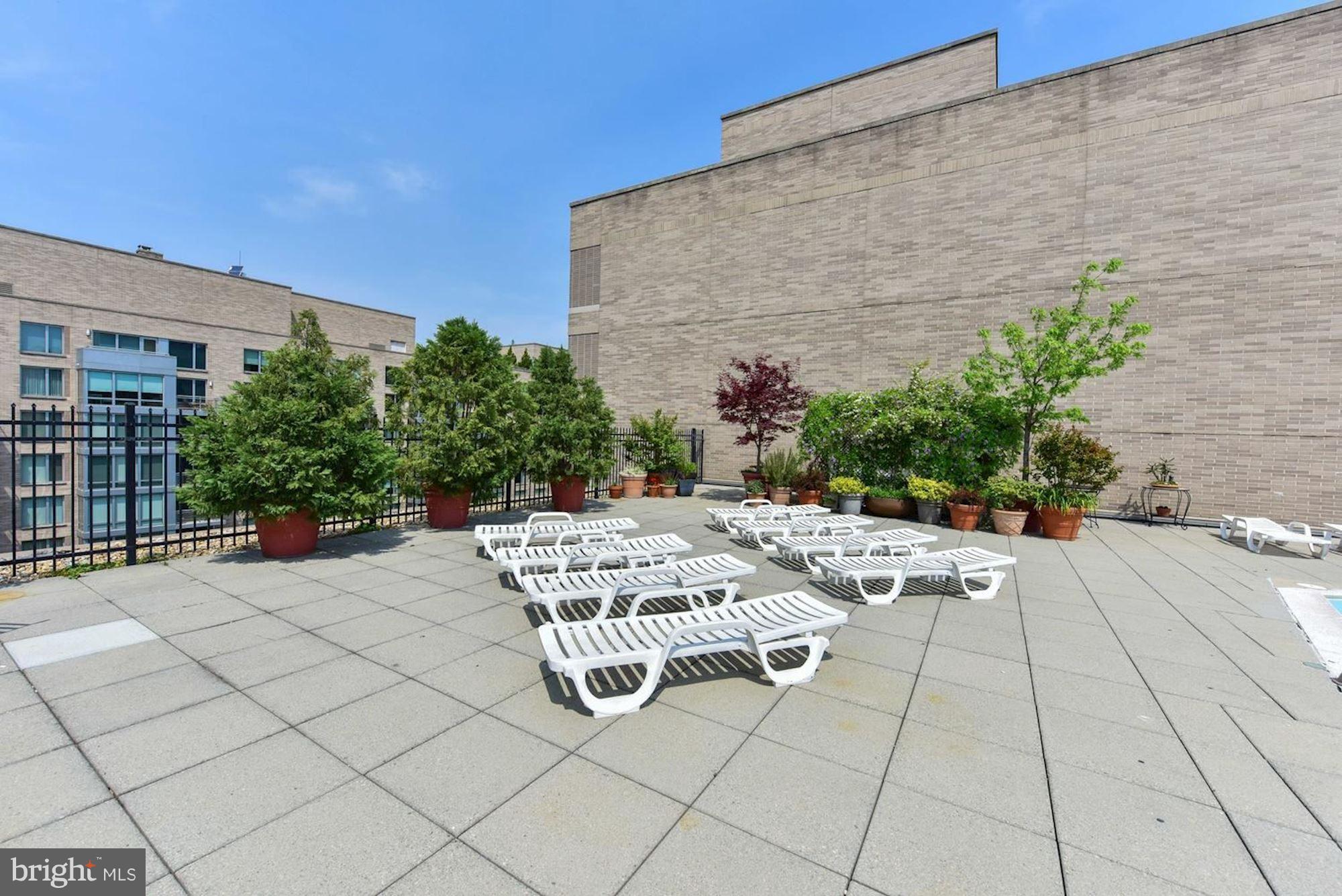 2201 L Street Northwest, Unit 509 Washington, DC 20037 - Photo 31 of 37 View