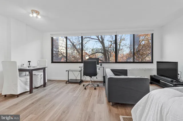 $3,495 | 2201 L Street Northwest, Unit 509, Washington, DC 20037