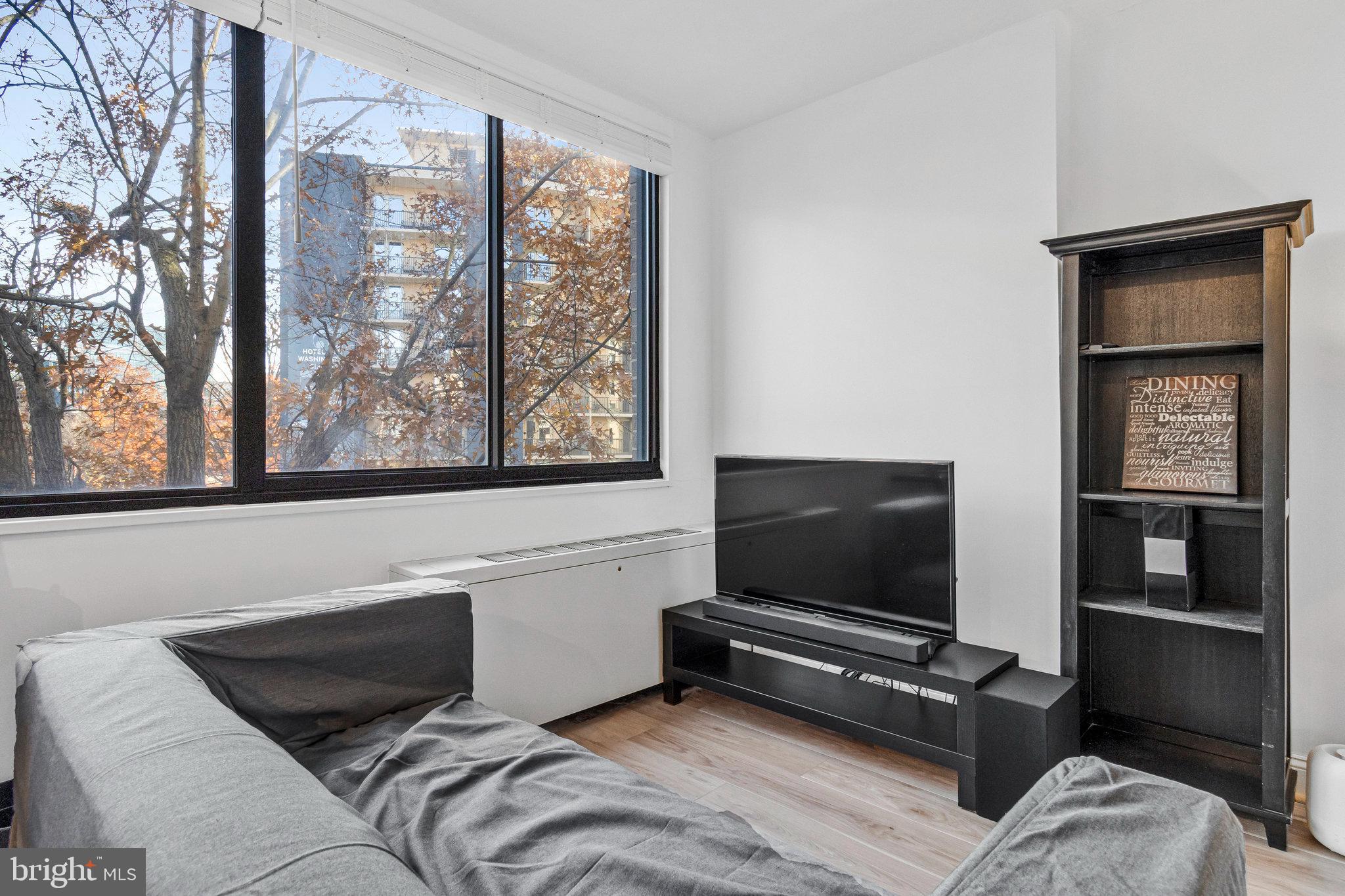 2201 L Street Northwest, Unit 509 Washington, DC 20037 - Photo 10 of 37