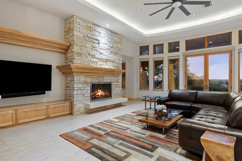 $3,368,060 | 17800 Flagler Drive, Austin, TX 78738