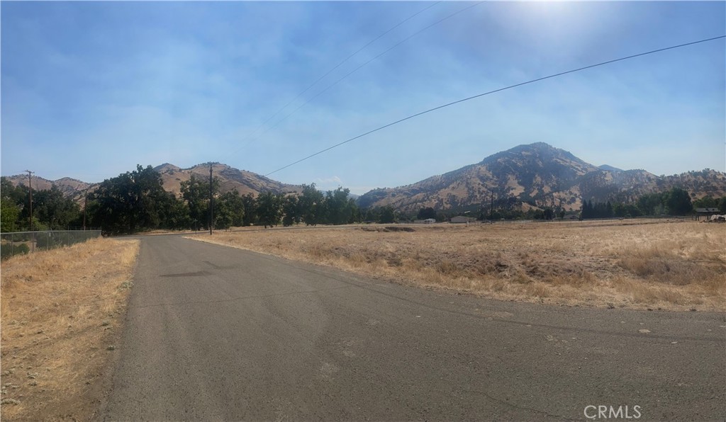 6009 Elwood Road Sanger, CA 93657 - Photo 25 of 43