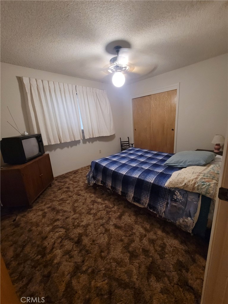 6009 Elwood Road Sanger, CA 93657 - Photo 37 of 43