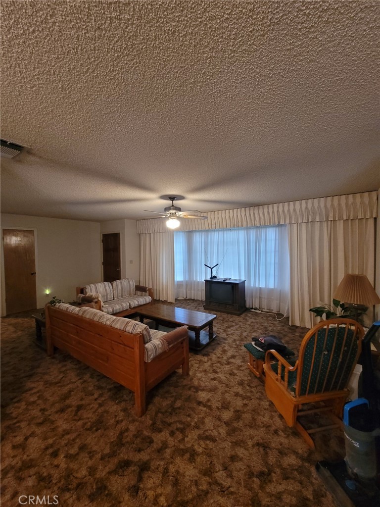 6009 Elwood Road Sanger, CA 93657 - Photo 39 of 43