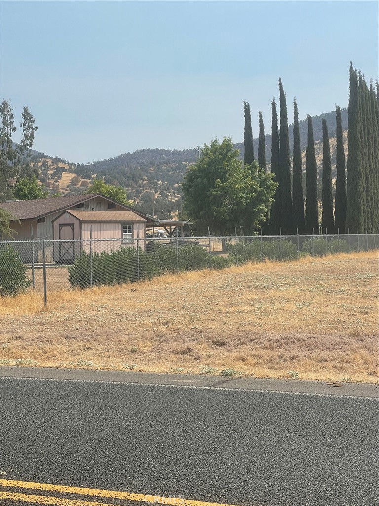 6009 Elwood Road Sanger, CA 93657 - Photo 8 of 43