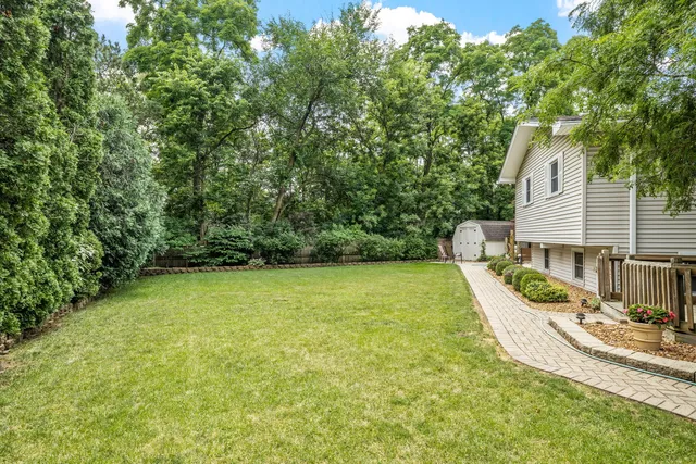 $549,000 | 6651 Dunham Road, Downers Grove, IL 60516
