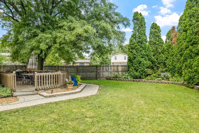 $549,000 | 6651 Dunham Road, Downers Grove, IL 60516