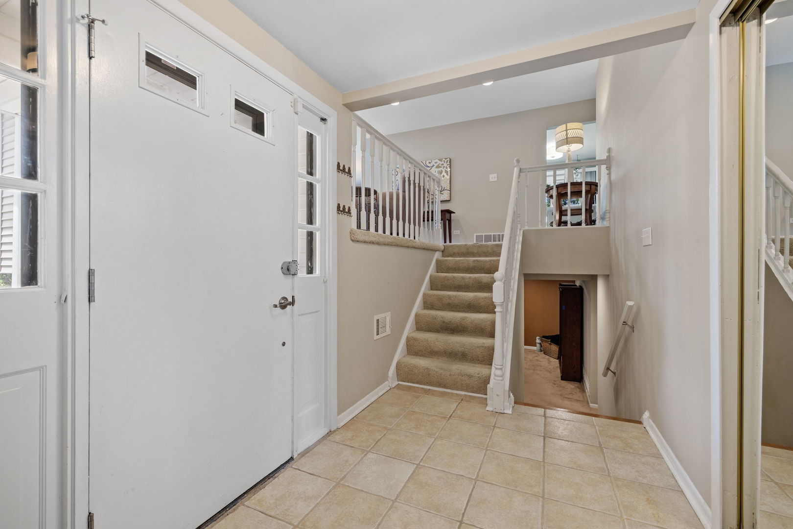 6651 Dunham Road Downers Grove, IL 60516 - Photo 3 of 28