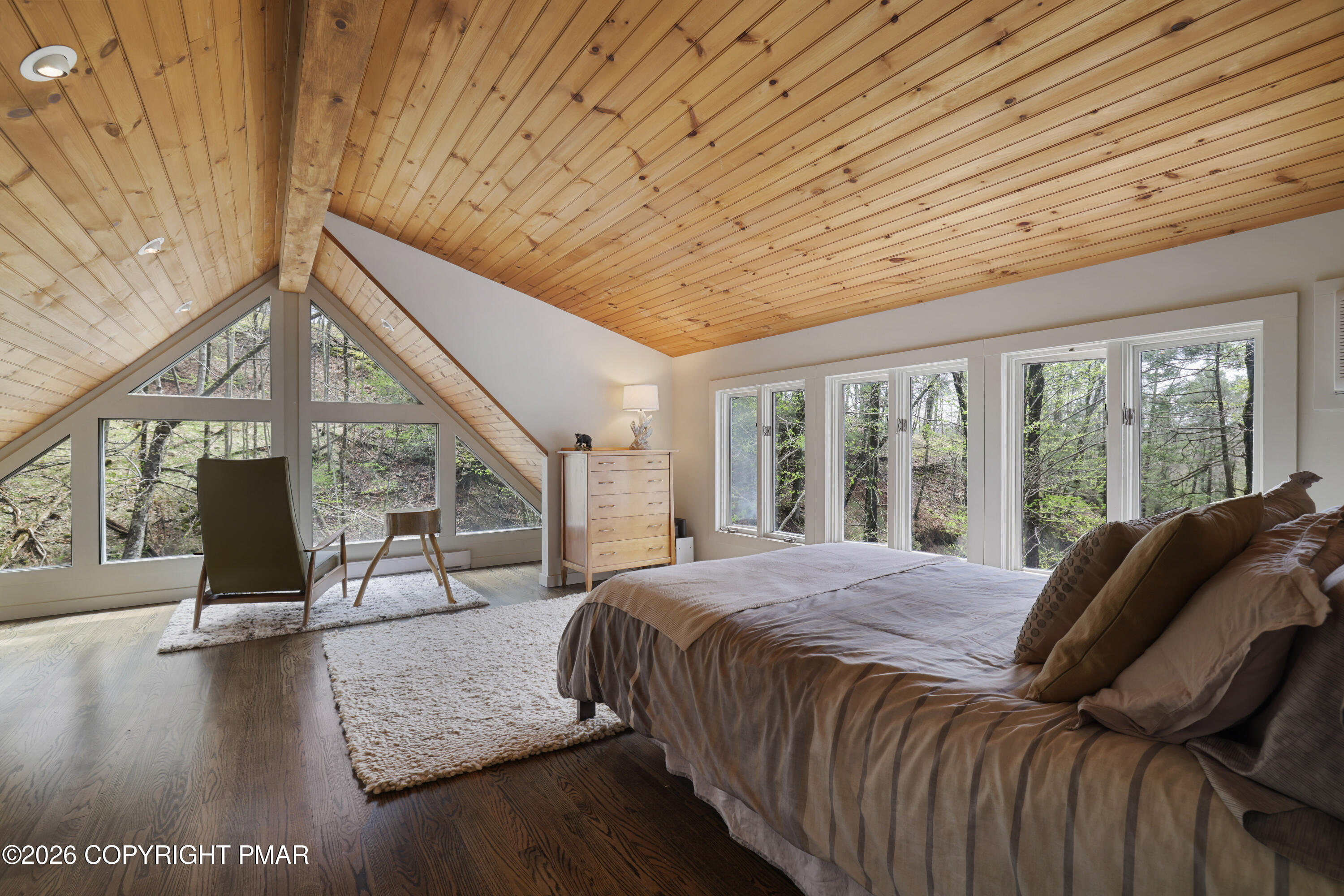 3140 Bear Road Bushkill, PA 18324 - Photo 27 of 50 27-Primary Bedroom