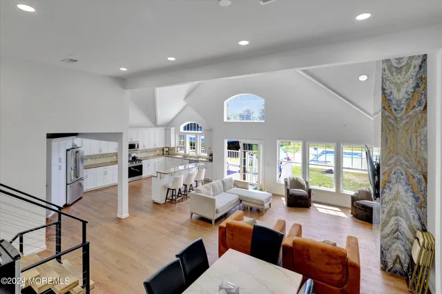 $4,900 | 186 Whalepond Road, Oakhurst, NJ 07755