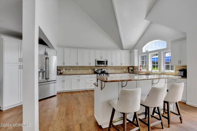 $4,900 | 186 Whalepond Road, Oakhurst, NJ 07755