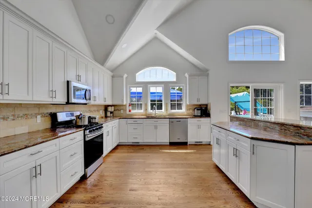 $4,900 | 186 Whalepond Road, Oakhurst, NJ 07755