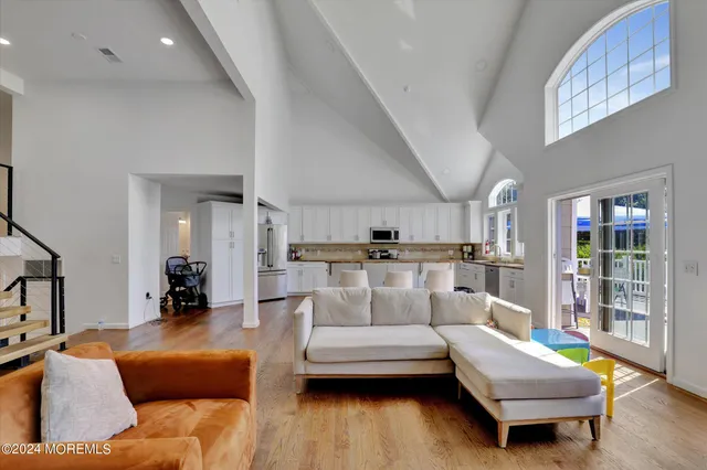 $4,900 | 186 Whalepond Road, Oakhurst, NJ 07755