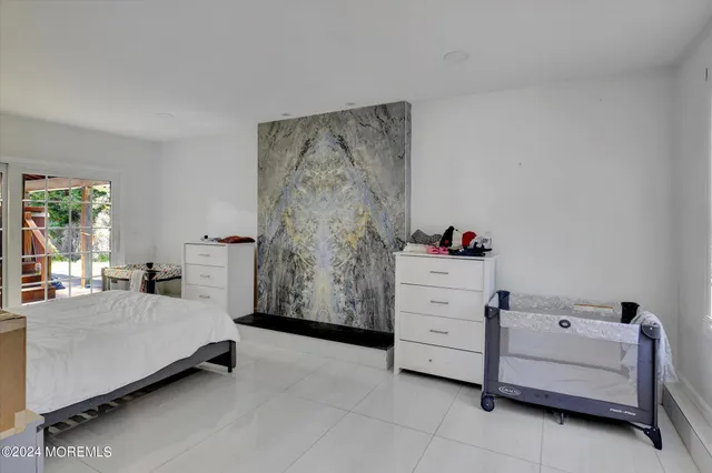 $4,900 | 186 Whalepond Road, Oakhurst, NJ 07755