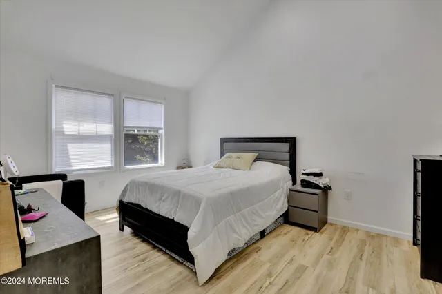 $4,900 | 186 Whalepond Road, Oakhurst, NJ 07755