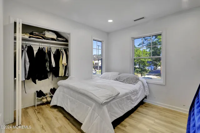 $4,900 | 186 Whalepond Road, Oakhurst, NJ 07755