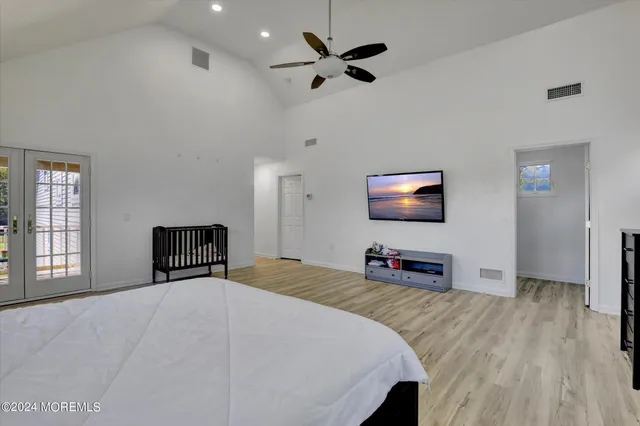 $4,900 | 186 Whalepond Road, Oakhurst, NJ 07755