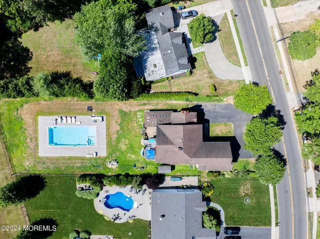 $4,900 | 186 Whalepond Road, Oakhurst, NJ 07755