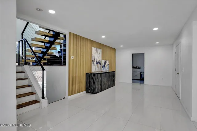 $4,900 | 186 Whalepond Road, Oakhurst, NJ 07755