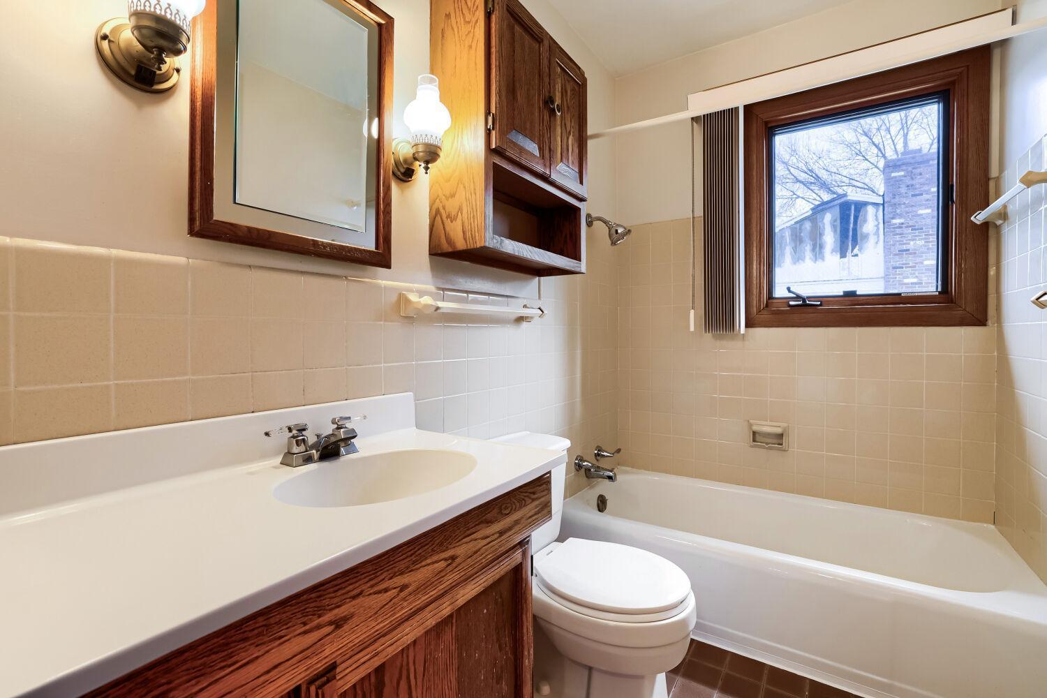 3662 Robin Lane Minnetonka, MN 55305 - Photo 13 of 30