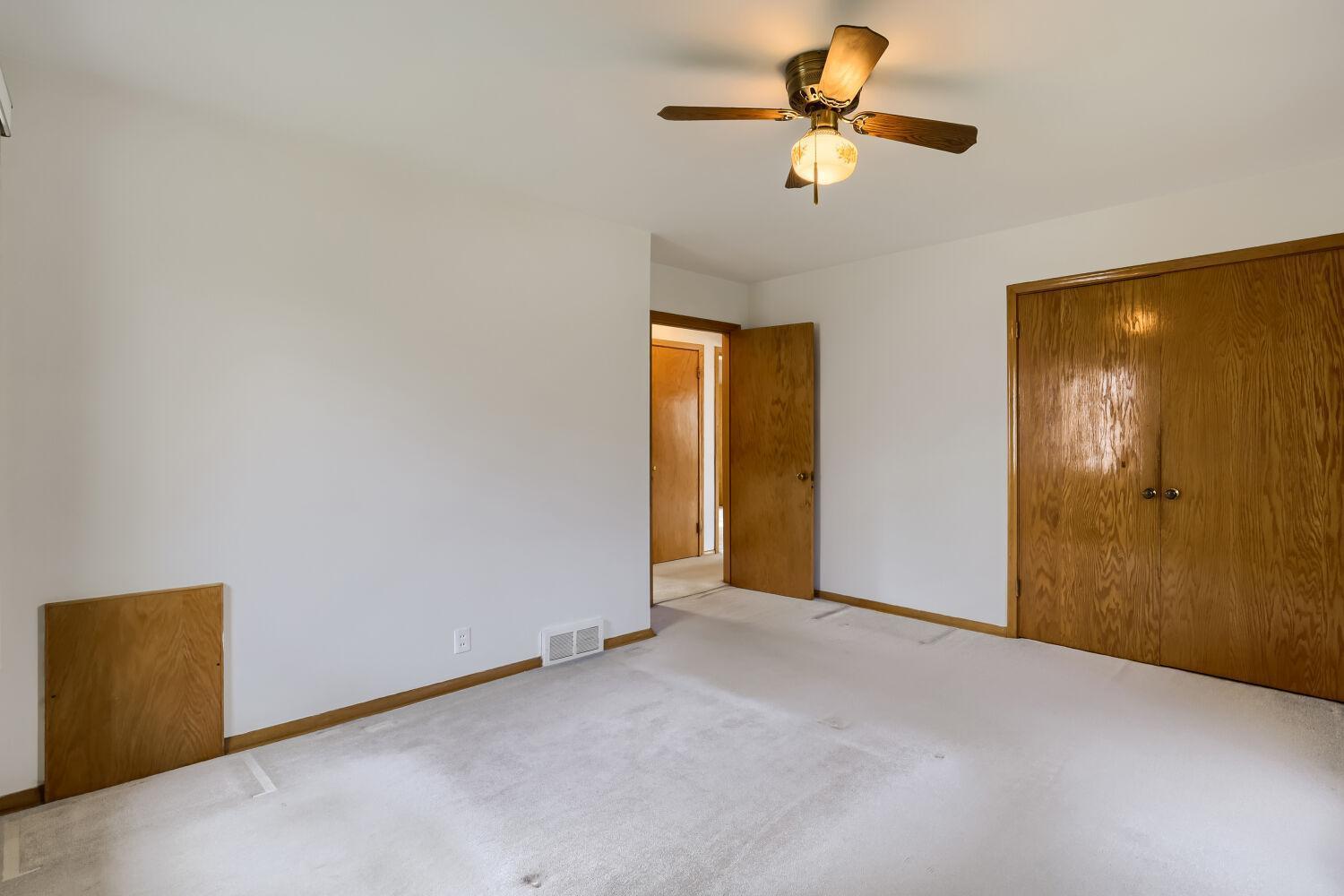 3662 Robin Lane Minnetonka, MN 55305 - Photo 17 of 30