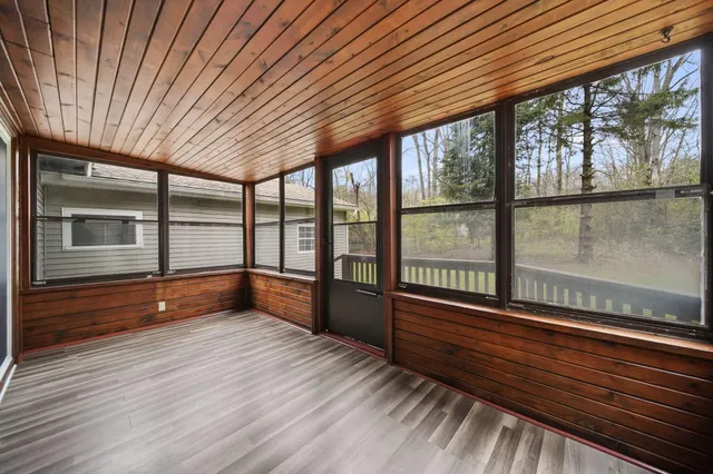 $240,000 | 5140 Clinton Road, Jackson, MI 49201