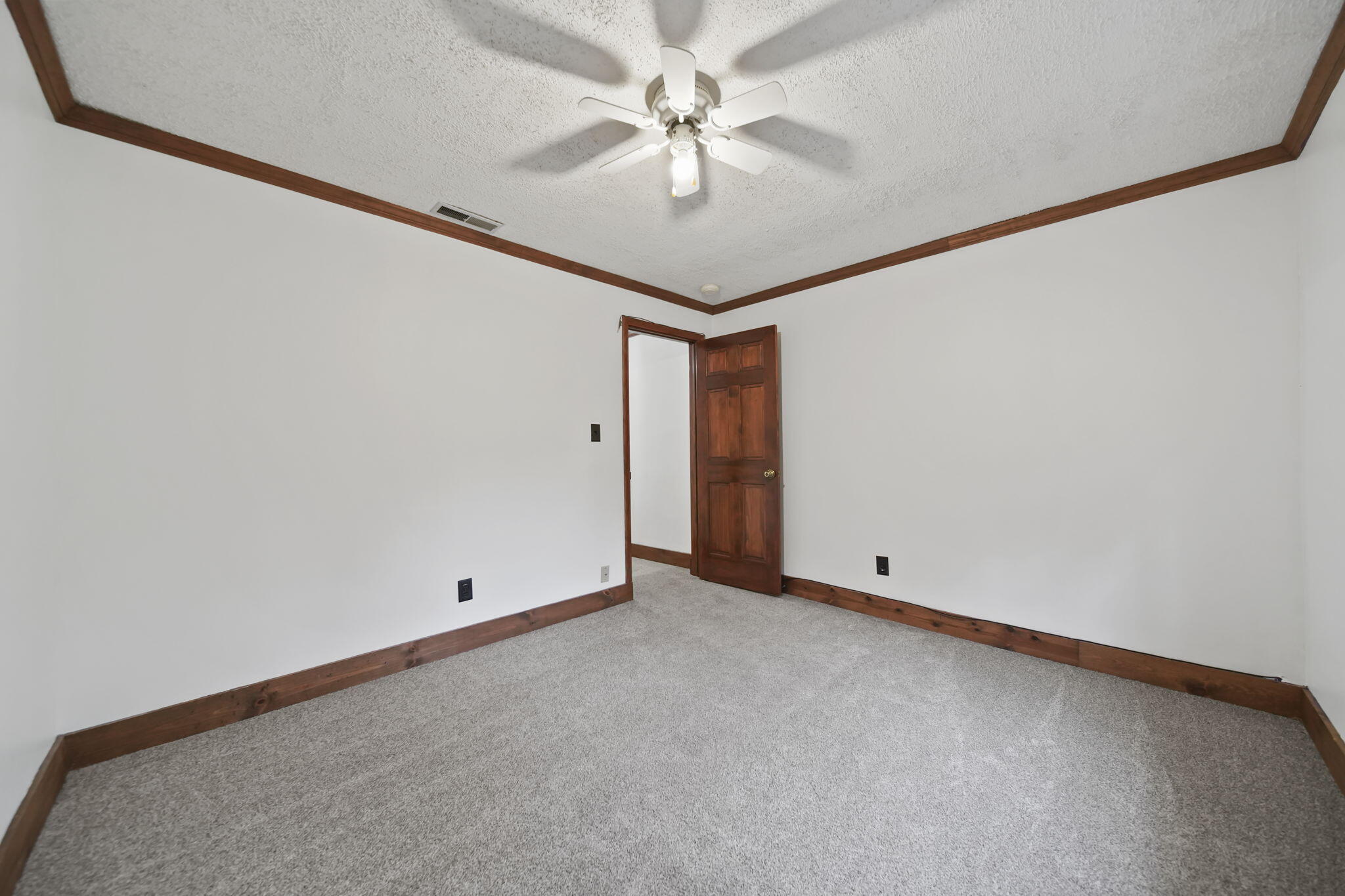 5140 Clinton Road Jackson, MI 49201 - Photo 23 of 42 27-web-or-mls-DSC02618