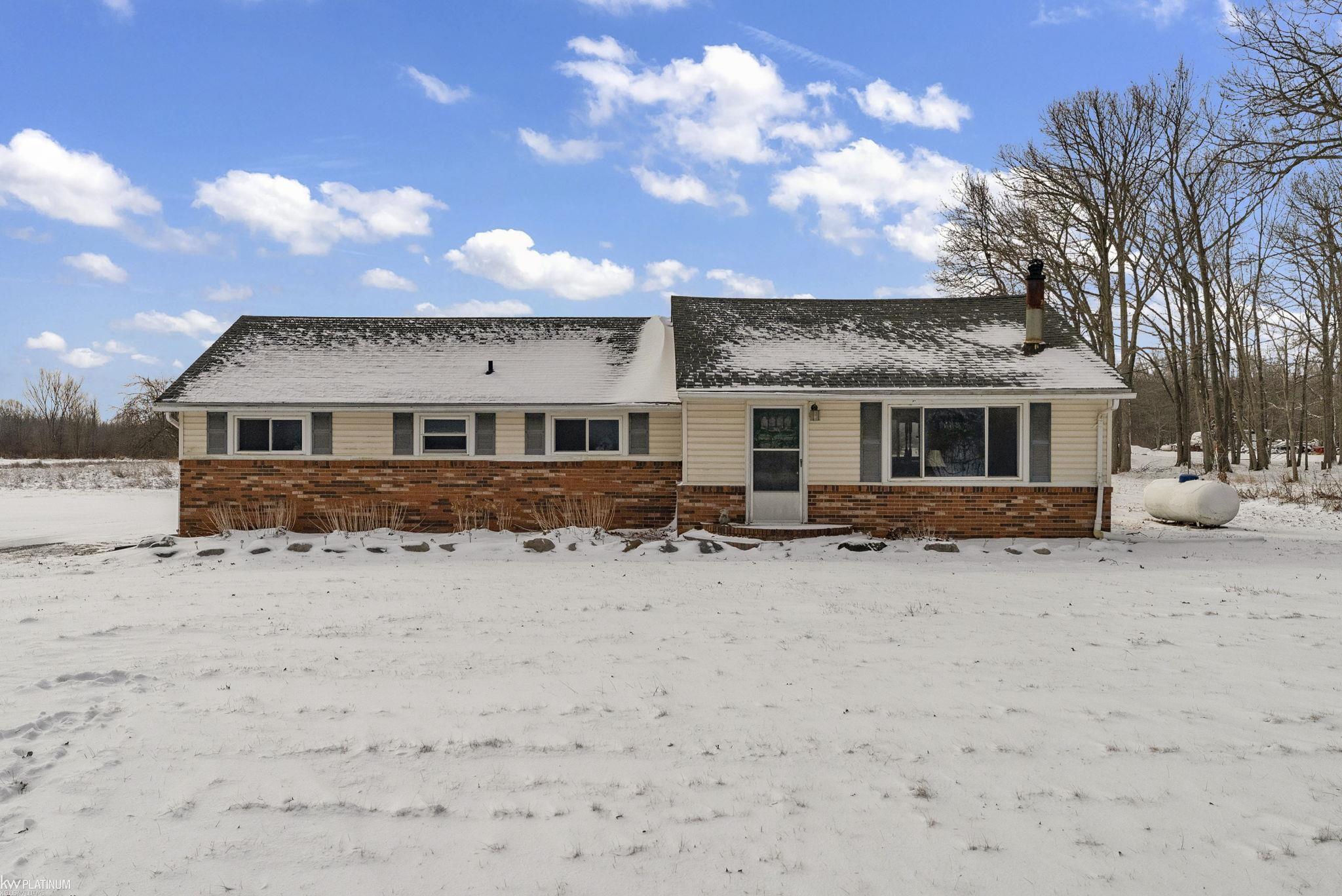 12337 Dunn Road Memphis, MI 48041 - Photo 2 of 19