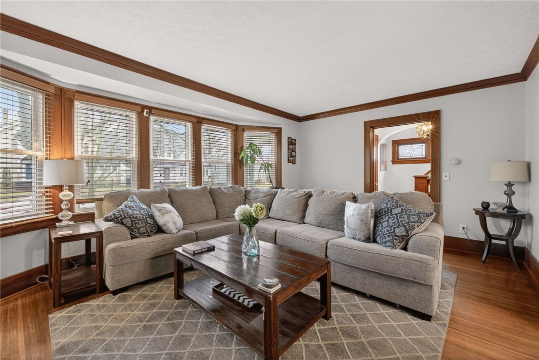 506 Hurstbourne Road Irondequoit, NY 14609 - Photo 18 of 44