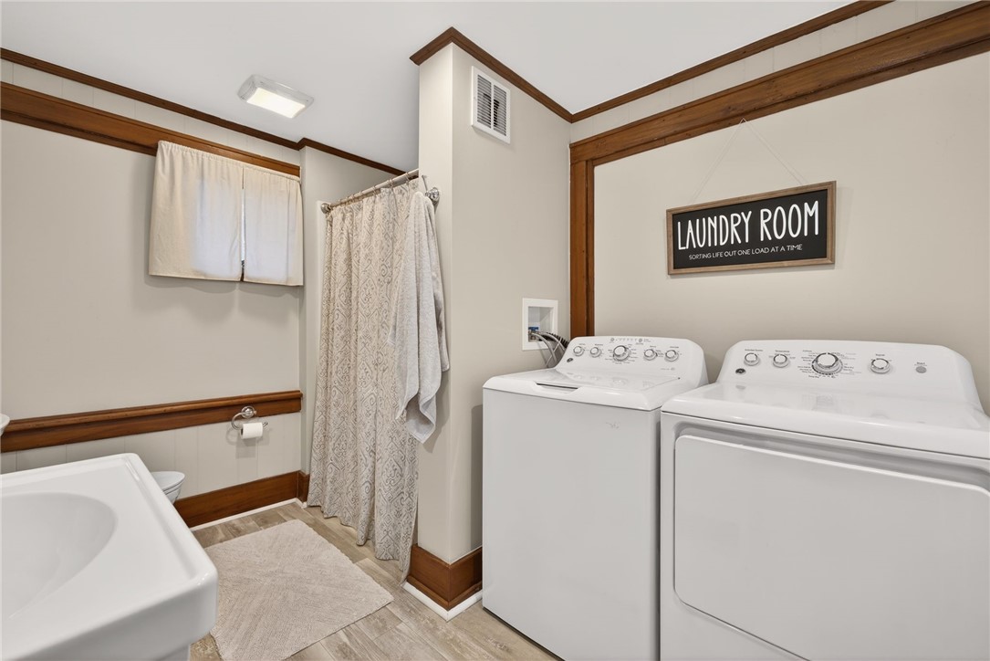 506 Hurstbourne Road Irondequoit, NY 14609 - Photo 20 of 44