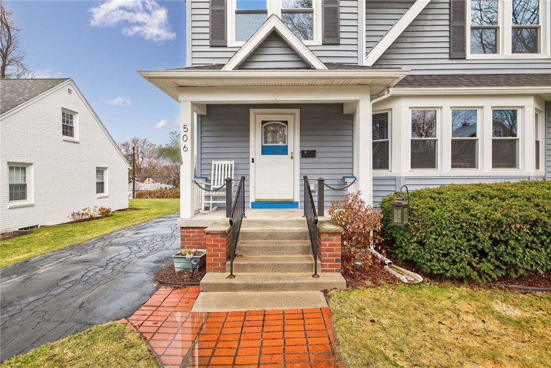 506 Hurstbourne Road Irondequoit, NY 14609 - Photo 3 of 44