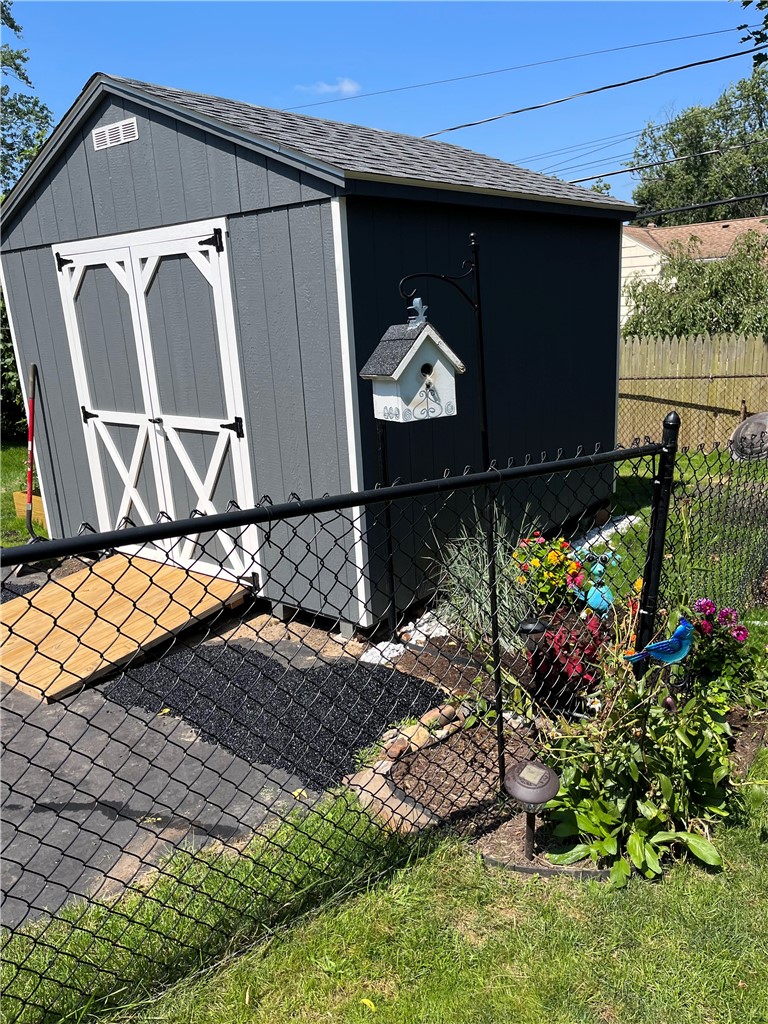 506 Hurstbourne Road Irondequoit, NY 14609 - Photo 44 of 44