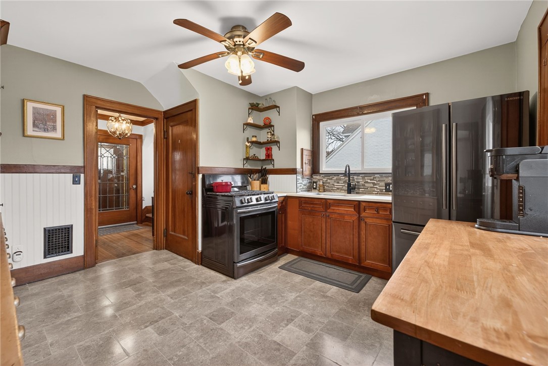 506 Hurstbourne Road Irondequoit, NY 14609 - Photo 10 of 44